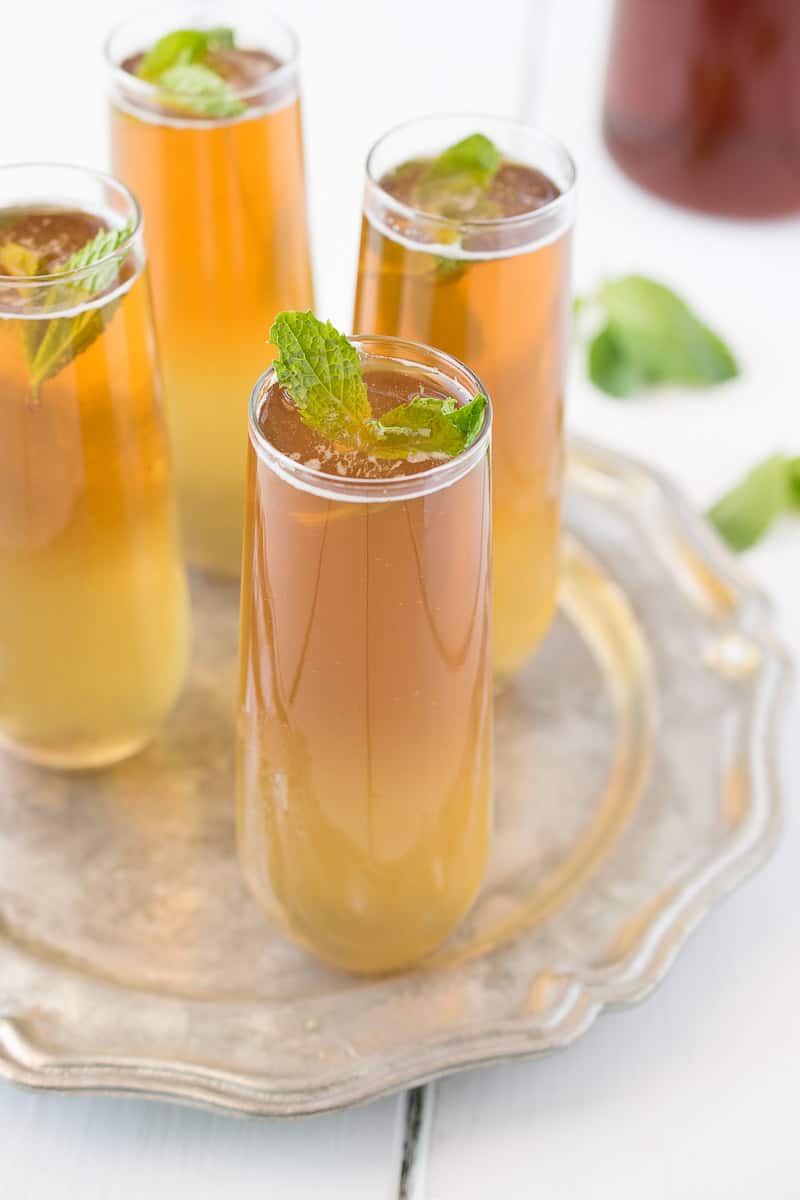 This Early Grey ginger spritzer is a light, refreshing summery drink made of just Earl Grey tea and non alcoholic ginger beer. A simple 2 ingredient drink perfect for sipping on those warmer days or evenings as the sun goes down.